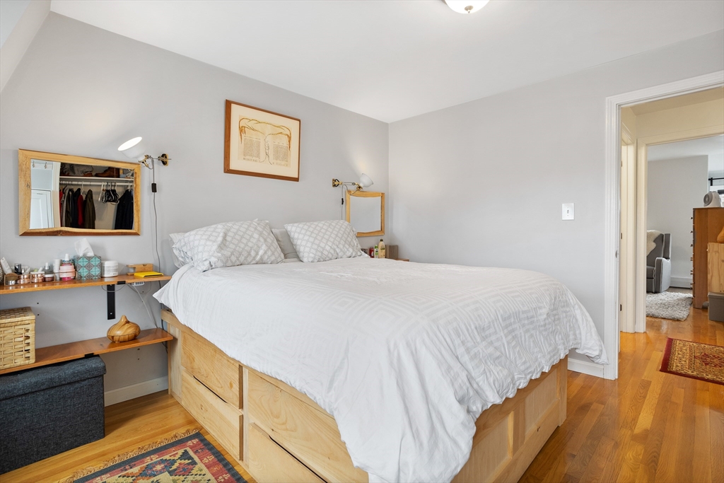 2 bed, 1.5 bath apartment for rent at 1 Clark St Unit 1B, Ward Two — photo 24 of 33
