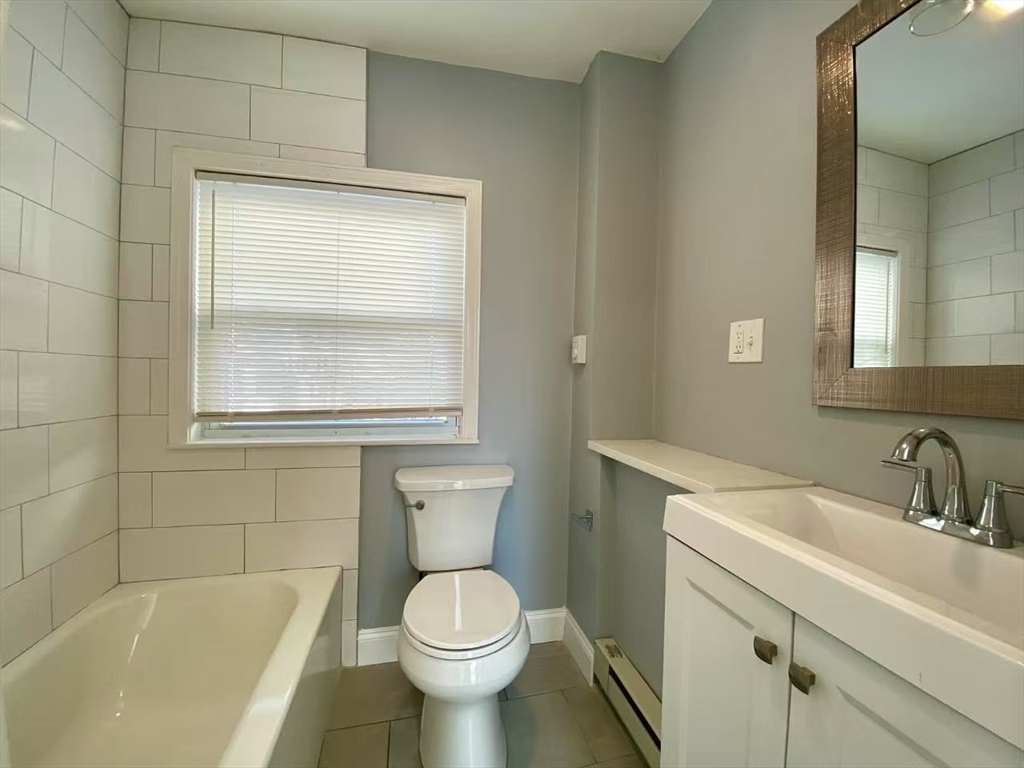 3 bed, 1 bath apartment for rent at 1 Clinton St Unit 2, Haverhill — photo 13 of 16