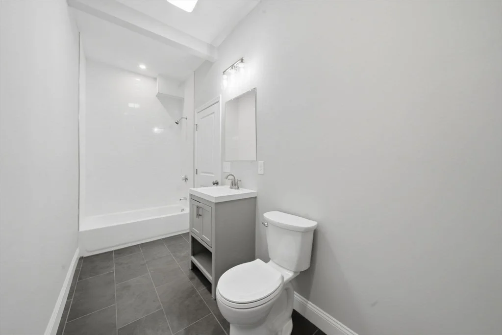 3 bed, 1 bath apartment for rent at 1 Clough St Unit 1, Lynn — photo 7 of 27