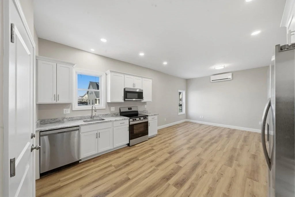 3 bed, 1 bath apartment for rent at 1 Clough St Unit 1, Lynn — photo 4 of 27
