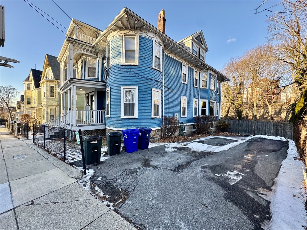 4 bed, 1 bath apartment for rent at 1 Cobden St Unit 2, Boston — photo 23 of 24