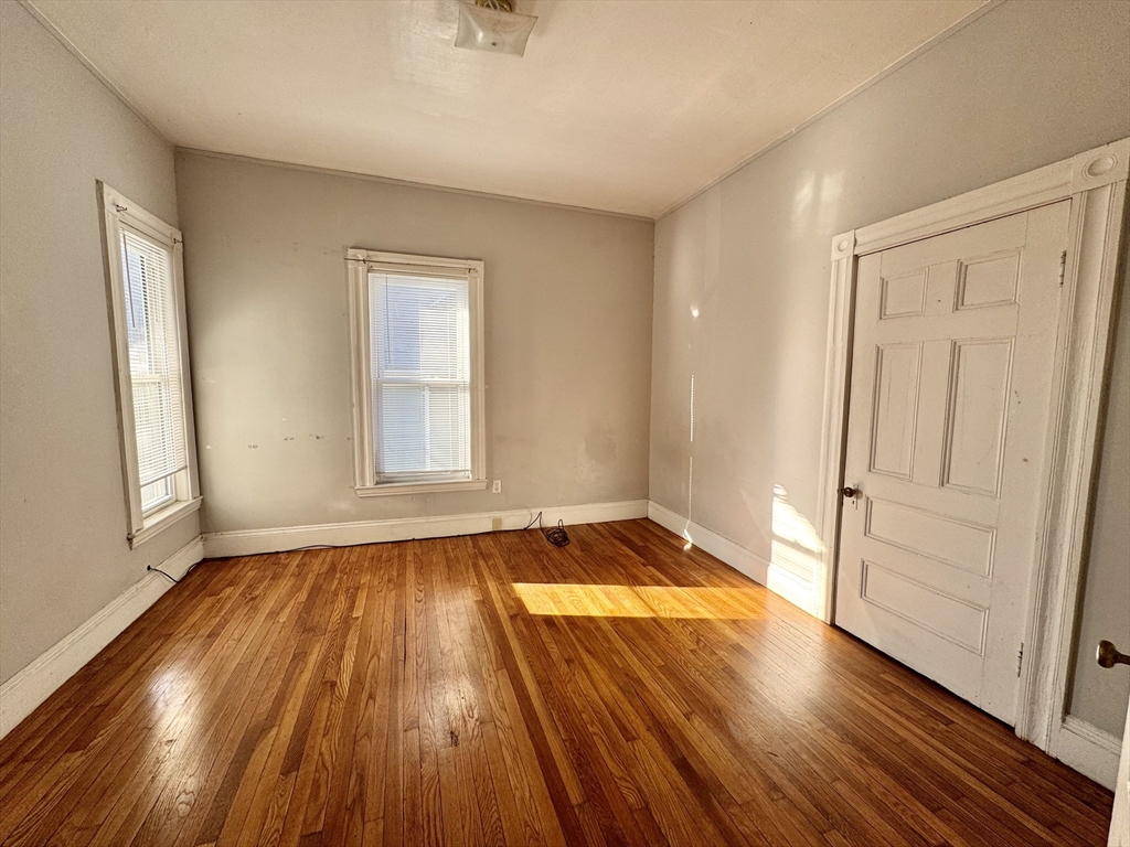 4 bed, 1 bath apartment for rent at 1 Cobden St Unit 2, Boston — photo 15 of 24