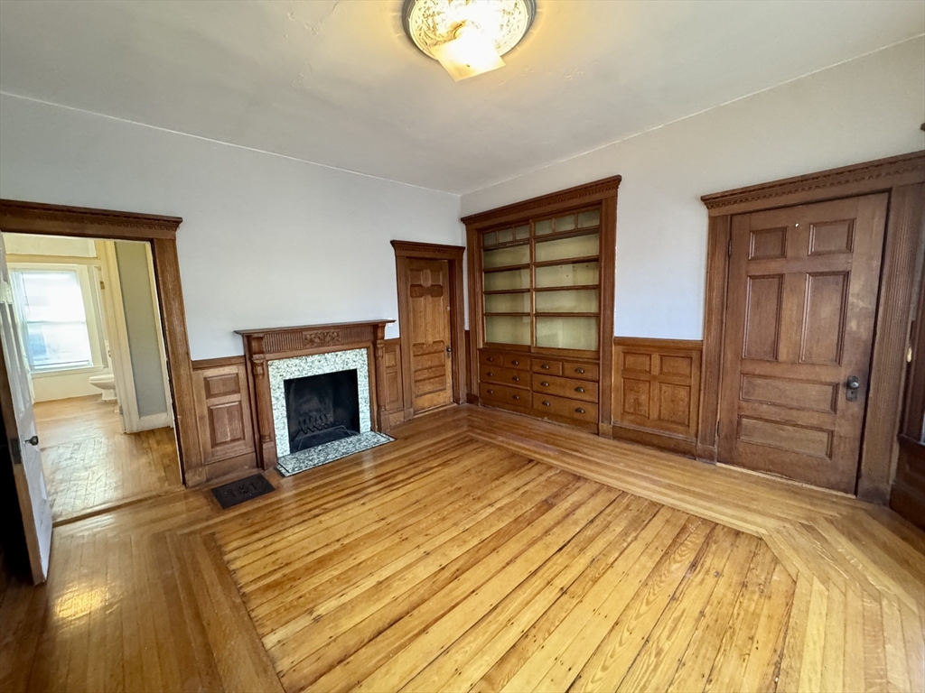 4 bed, 1 bath apartment for rent at 1 Cobden St Unit 2, Boston — photo 10 of 24