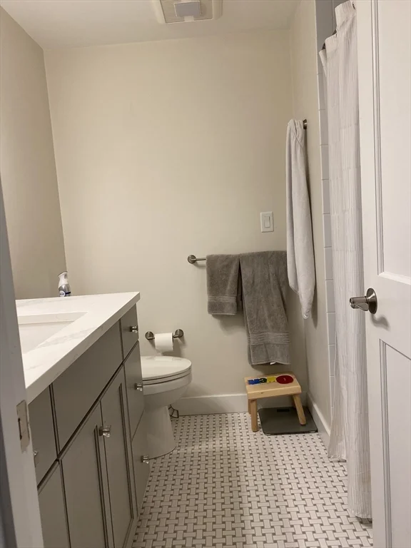 3 bed, 2 bath apartment for rent at 1 Common St Unit SF, Charlestown — photo 13 of 13