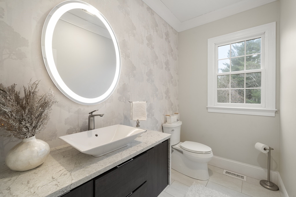 4 bed, 3 bath apartment for rent at 1 Confidential St, Indian Pond — photo 18 of 38