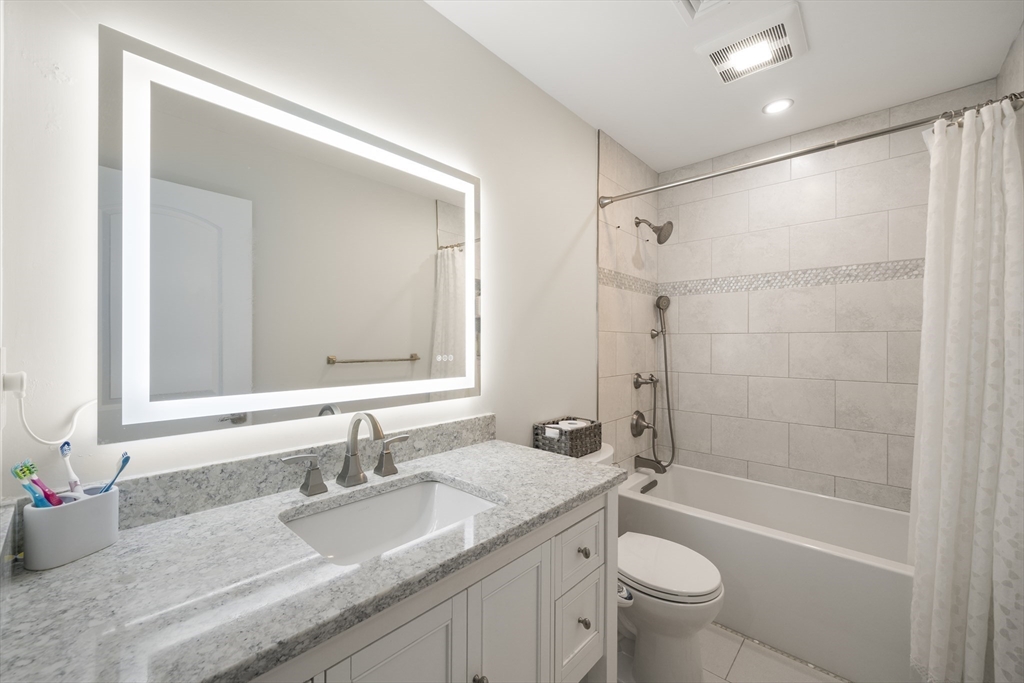 4 bed, 3 bath apartment for rent at 1 Confidential St, Indian Pond — photo 30 of 38