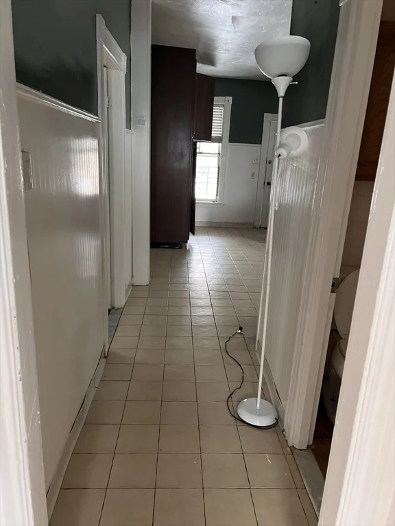 3 bed, 1 bath apartment for rent at 1 Congress St Unit 1, Worcester — photo 10 of 15