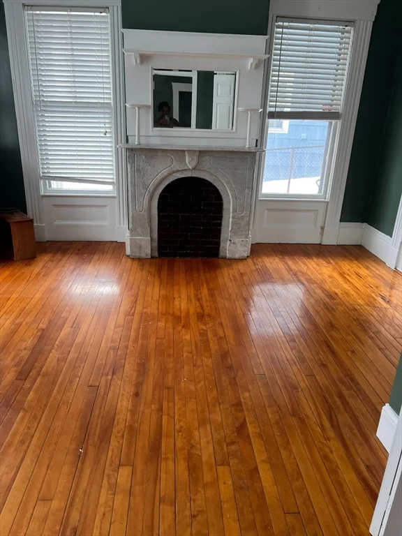 3 bed, 1 bath apartment for rent at 1 Congress St Unit 1, Worcester — photo 4 of 15