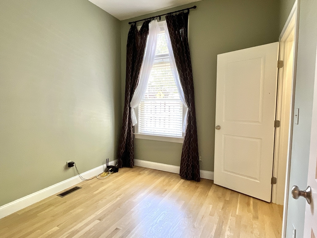 2 bed, 1 bath apartment for rent at 1 Corporal Mcternan Unit 1, Cambridgeport — photo 8 of 17