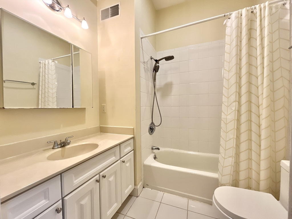 2 bed, 1 bath apartment for rent at 1 Corporal Mcternan Unit 1, Cambridgeport — photo 11 of 17