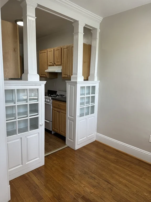 Studio bed, 1 bath apartment for rent at 1 Craigie Unit 21, Harvard Square — photo 11 of 20
