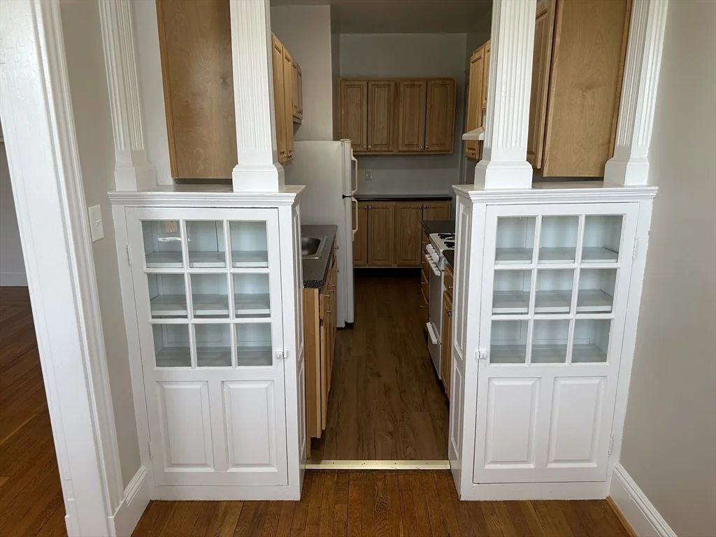 Studio bed, 1 bath apartment for rent at 1 Craigie Unit 21, Harvard Square — photo 10 of 20
