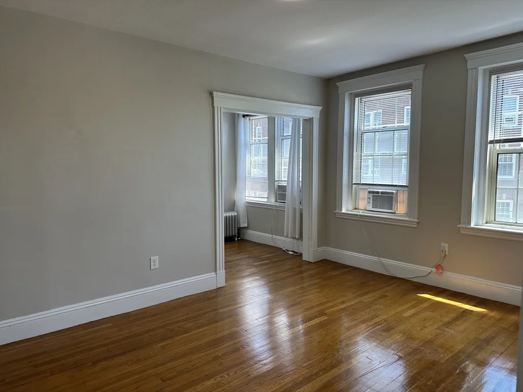 Studio bed, 1 bath apartment for rent at 1 Craigie Unit 21, Harvard Square — photo 8 of 20