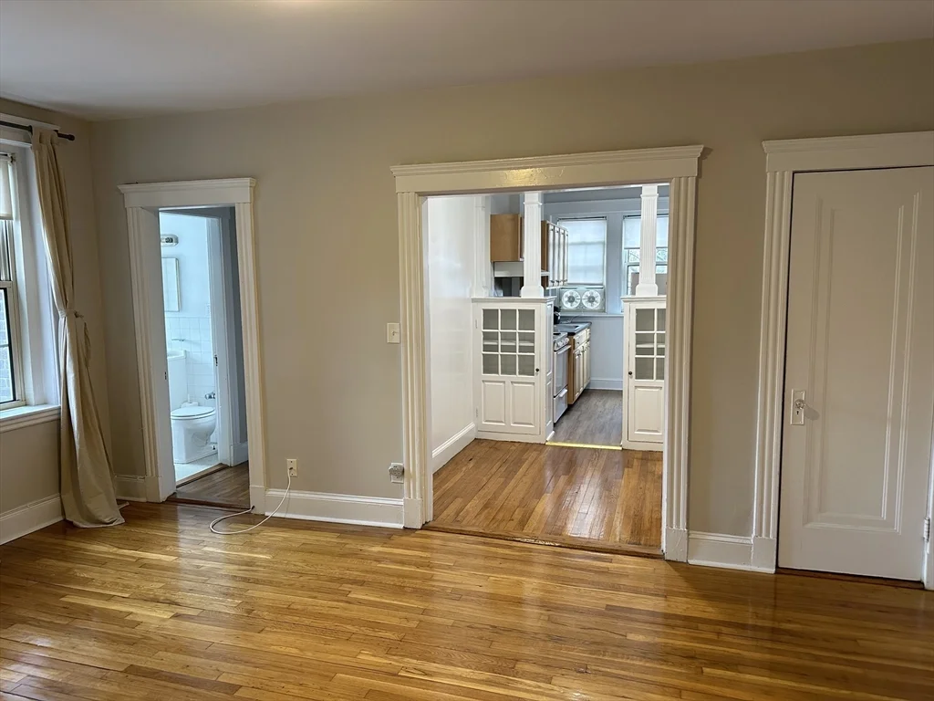 2 bed, 1 bath apartment for rent at 1 Craigie Unit 24, Harvard Square — photo 2 of 20