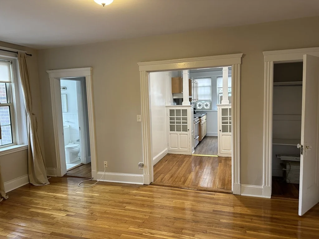 2 bed, 1 bath apartment for rent at 1 Craigie Unit 24, Harvard Square — photo 3 of 20
