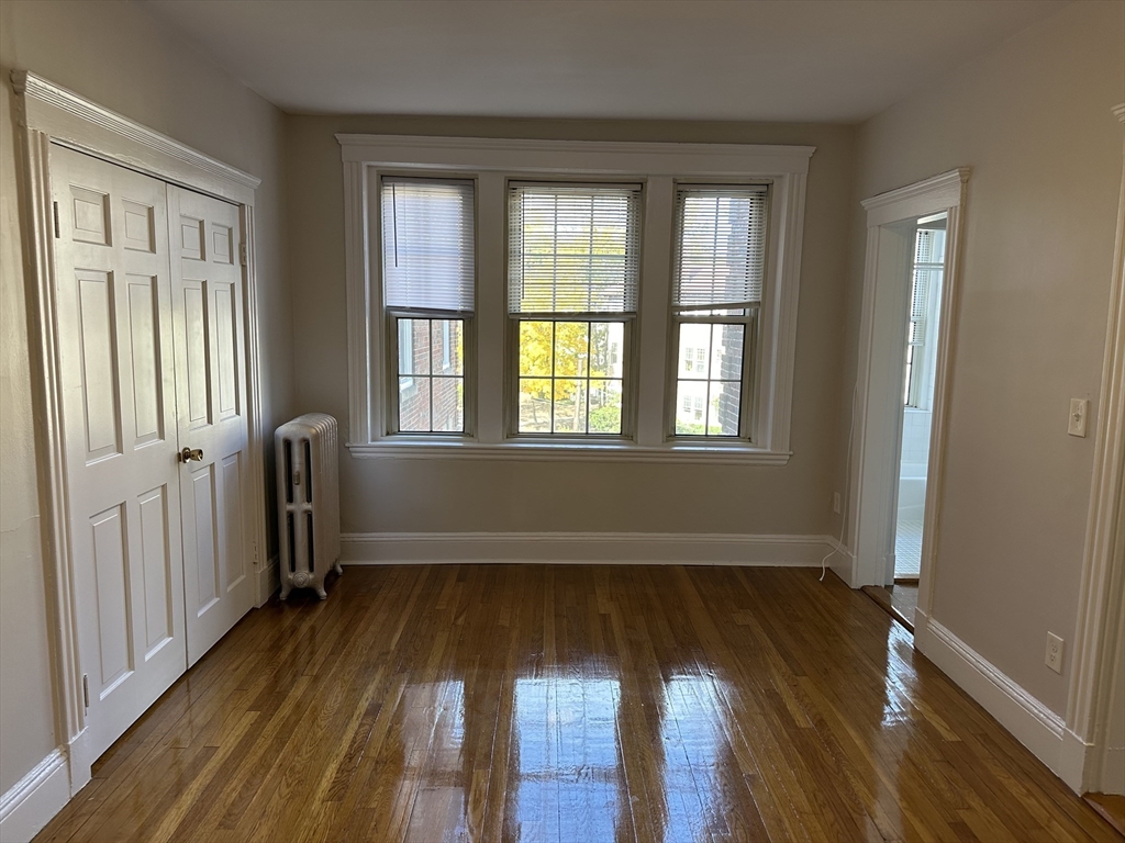 2 bed, 1 bath apartment for rent at 1 Craigie Unit 36, Harvard Square — photo 7 of 28