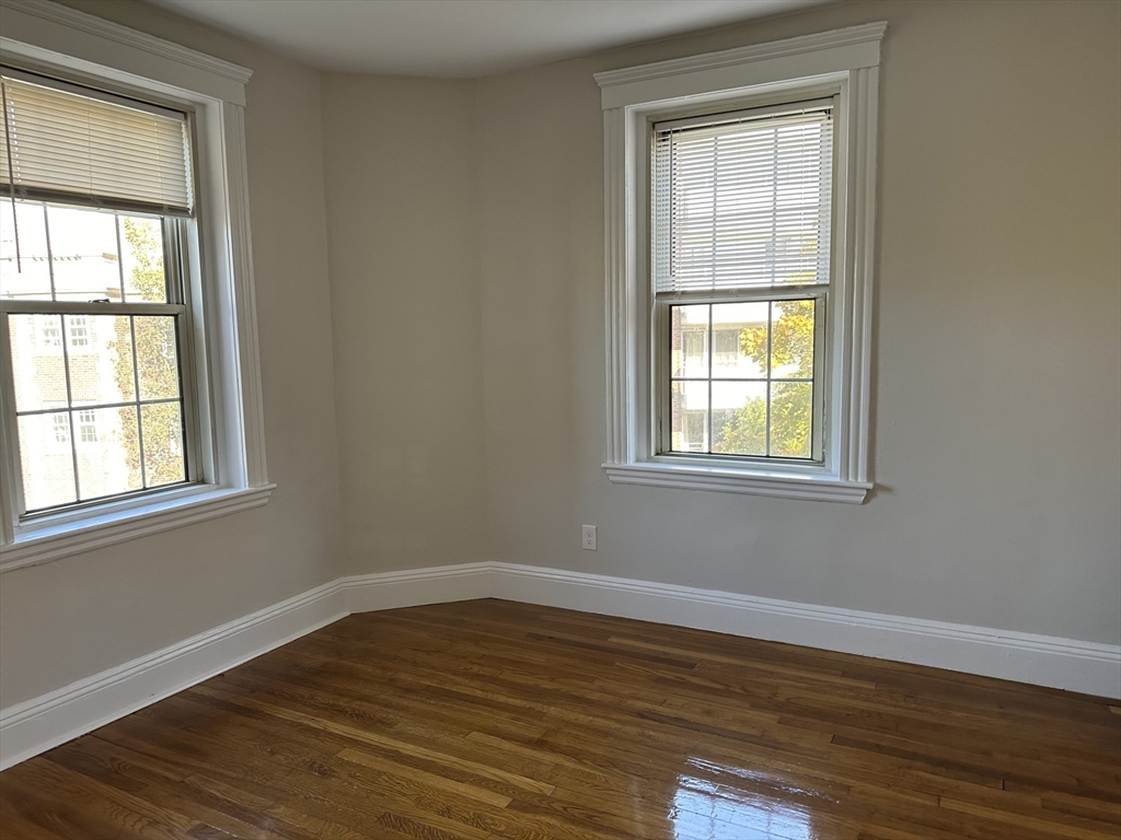 2 bed, 1 bath apartment for rent at 1 Craigie Unit 36, Harvard Square — photo 23 of 28