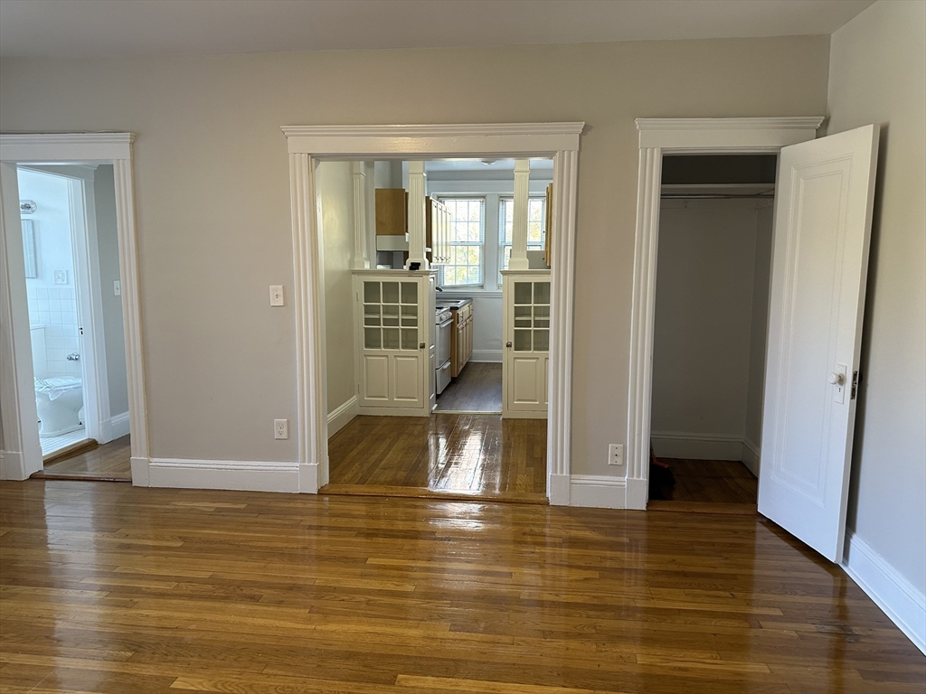 2 bed, 1 bath apartment for rent at 1 Craigie Unit 36, Harvard Square — photo 3 of 28