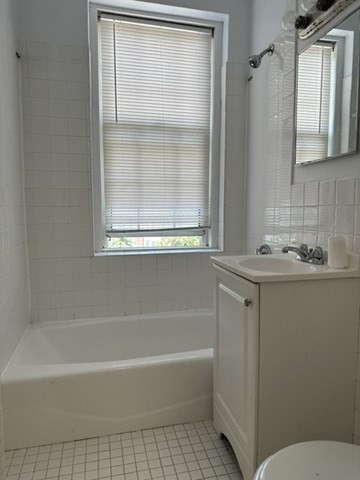 2 bed, 1 bath apartment for rent at 1 Craigie Unit 36, Harvard Square — photo 22 of 28