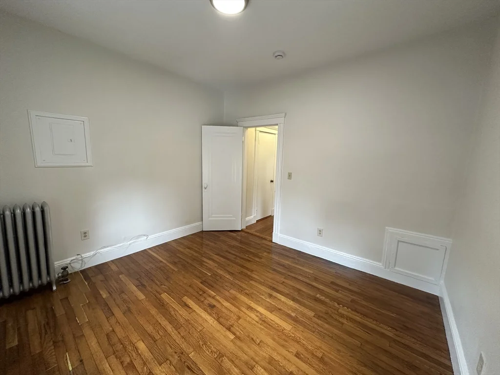 1 bed, 1 bath apartment for rent at 1 Craigie Unit 4, West Cambridge — photo 9 of 18