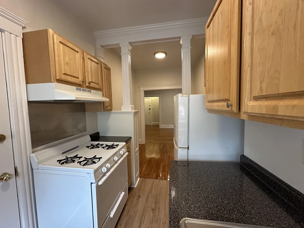 1 bed, 1 bath apartment for rent at 1 Craigie Unit 4, West Cambridge — photo 15 of 18