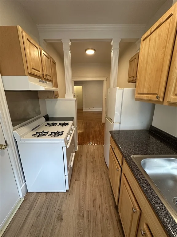 1 bed, 1 bath apartment for rent at 1 Craigie Unit 4, West Cambridge — photo 16 of 18