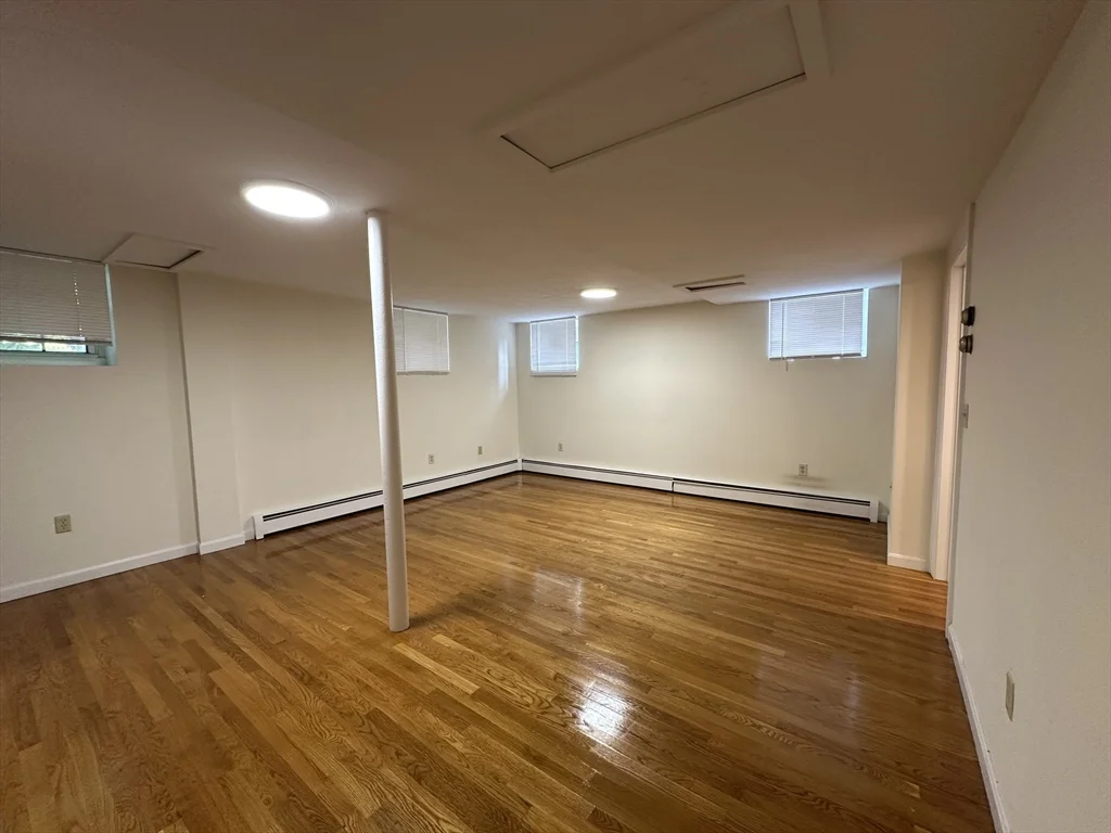 2 bed, 1 bath apartment for rent at 1 Craigie Unit B2, West Cambridge — photo 13 of 17