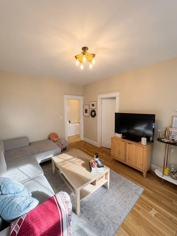 1 bed, 1 bath apartment for rent at 1 Crawford St Unit 2, Harvard Square — photo 3 of 12