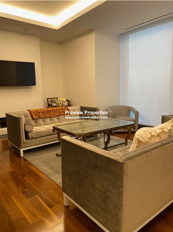 2 bed, 2.5 bath apartment for rent at 1 Dalton St, Back Bay — photo 4 of 10