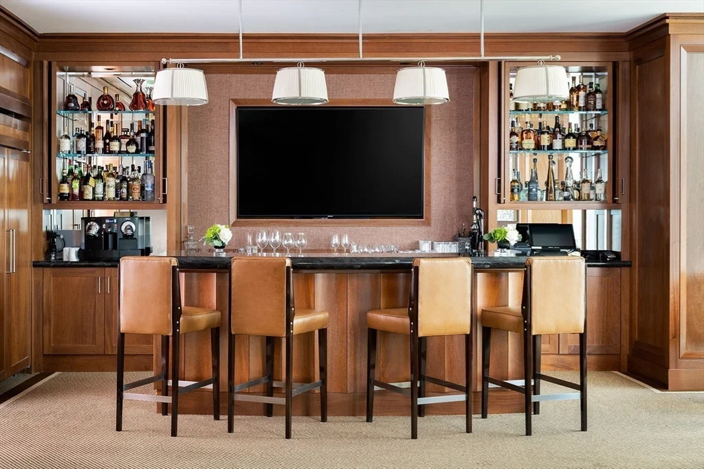 1 bed, 1.5 bath apartment for rent at 1 Dalton St Unit 2706, Back Bay — photo 34 of 39