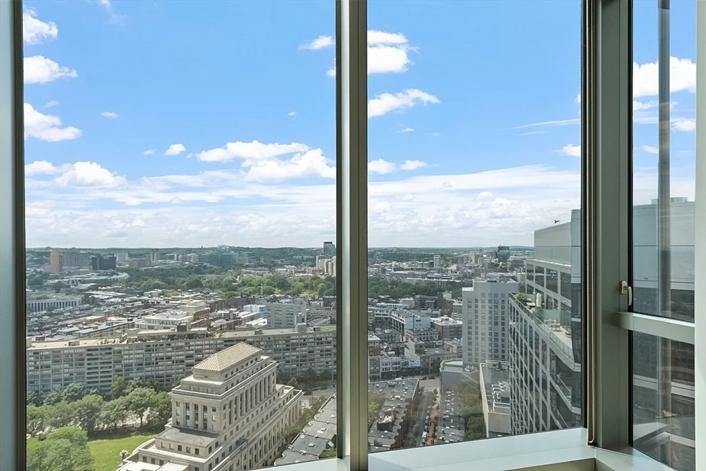 1 bed, 1.5 bath apartment for rent at 1 Dalton St Unit 2706, Back Bay — photo 20 of 39