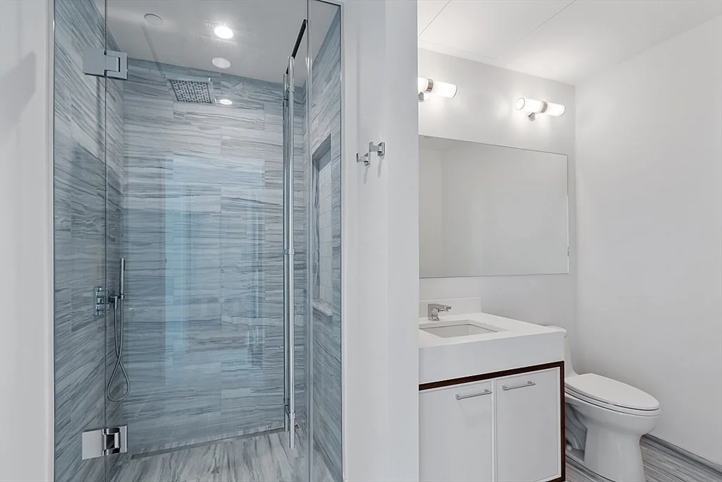 1 bed, 1.5 bath apartment for rent at 1 Dalton St Unit 2706, Back Bay — photo 10 of 39