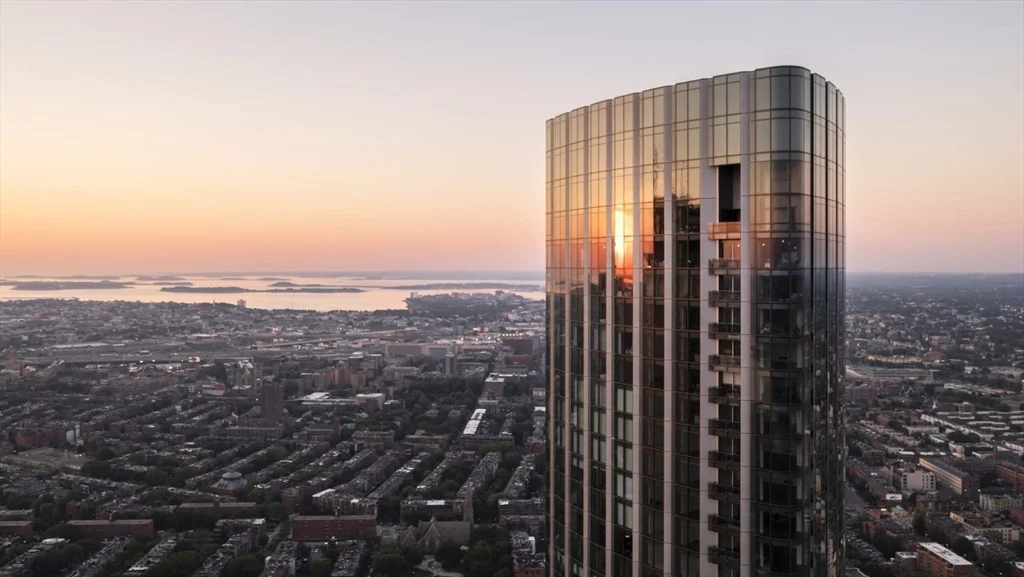 3 bed, 3 bath apartment for rent at 1 Dalton St Unit 2801, Back Bay — photo 18 of 19
