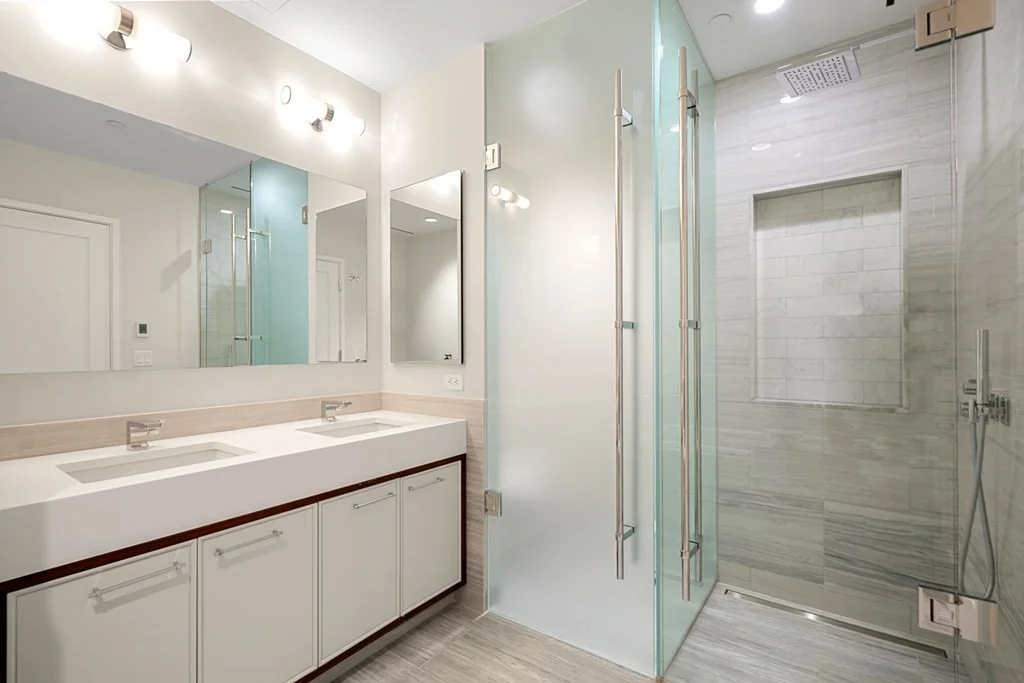 2 bed, 2 bath apartment for rent at 1 Dalton Unit 4703, Back Bay — photo 13 of 20