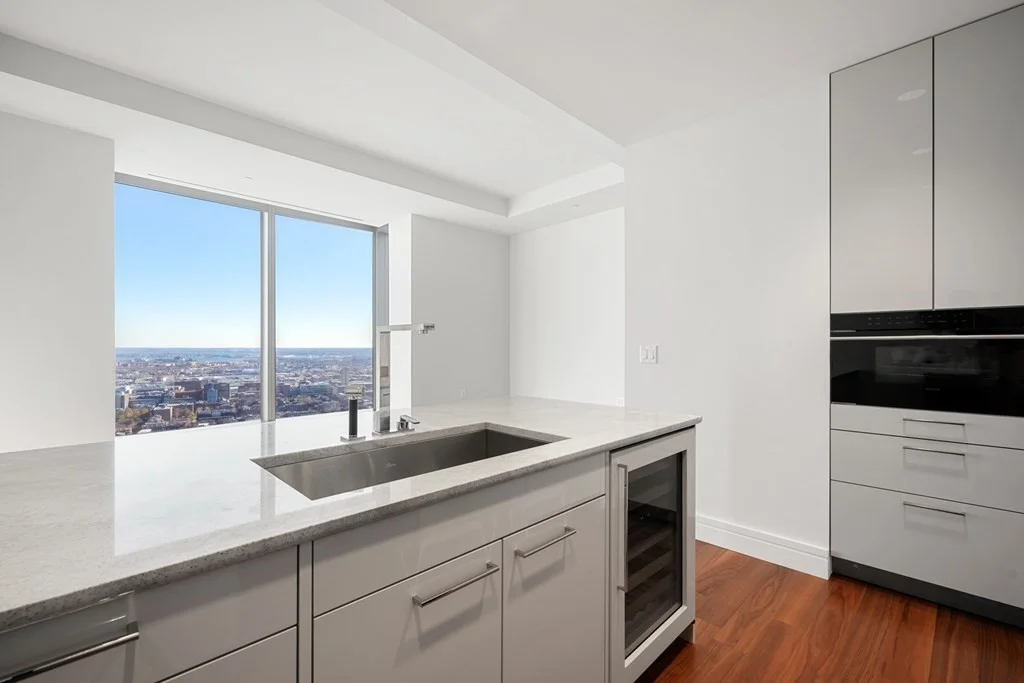 2 bed, 2 bath apartment for rent at 1 Dalton Unit 4703, Back Bay — photo 7 of 20