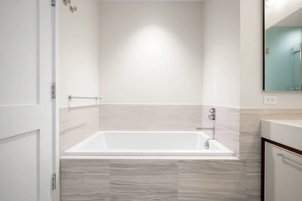 2 bed, 2 bath apartment for rent at 1 Dalton Unit 4703, Back Bay — photo 14 of 20