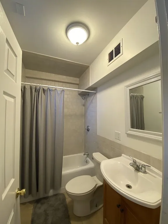 1 bed, 1 bath apartment for rent at 1 Dana St Unit 2, Mid Cambridge — photo 10 of 11