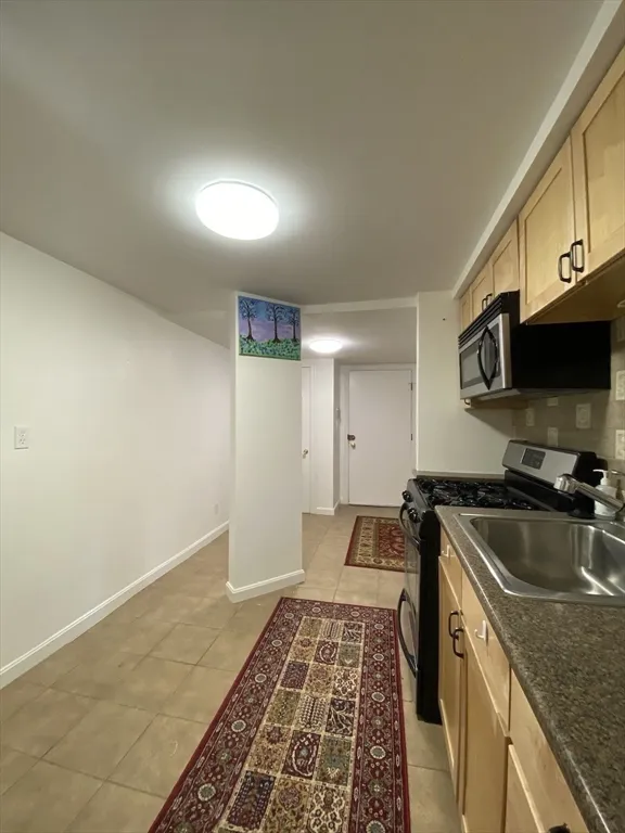 1 bed, 1 bath apartment for rent at 1 Dana St Unit 2, Mid Cambridge — photo 5 of 11