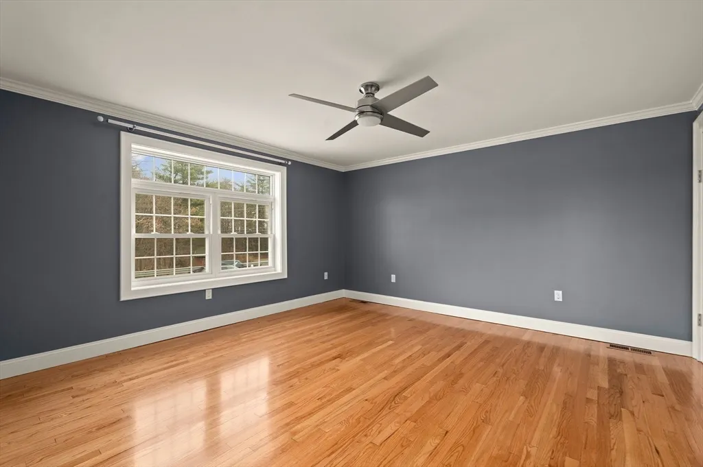 2 bed, 2 bath apartment for rent at 1 Deer Island St Unit 3, Newburyport — photo 19 of 39