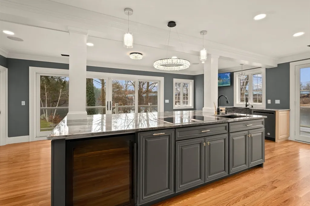 2 bed, 2 bath apartment for rent at 1 Deer Island St Unit 3, Newburyport — photo 7 of 39
