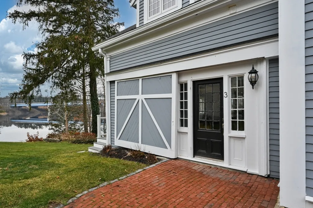 2 bed, 2 bath apartment for rent at 1 Deer Island St Unit 3, Newburyport — photo 35 of 39