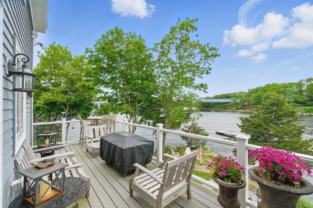 2 bed, 2 bath apartment for rent at 1 Deer Island St Unit 3, Newburyport — photo 29 of 39