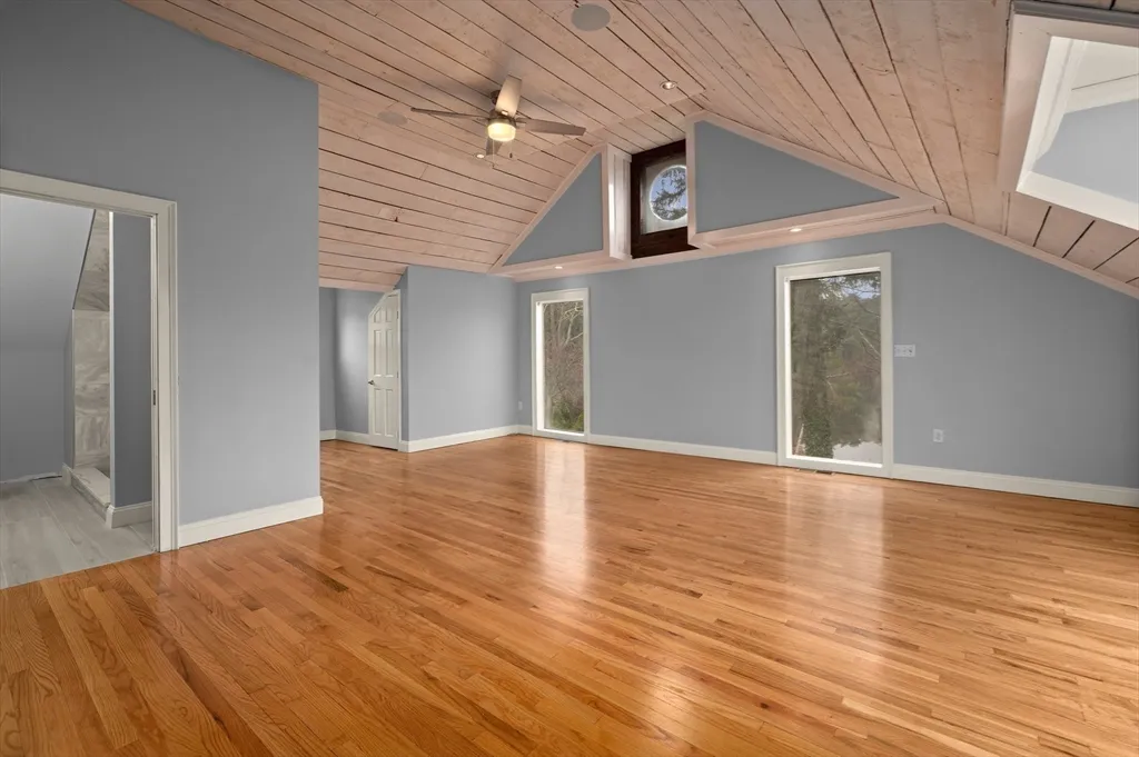 2 bed, 2 bath apartment for rent at 1 Deer Island St Unit 3, Newburyport — photo 12 of 39