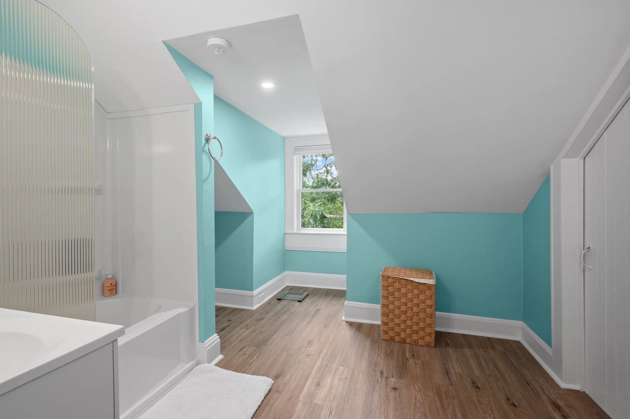 3 bed, 2 bath apartment for rent at 1 Deer Island Unit 2, Amesbury — photo 32 of 72