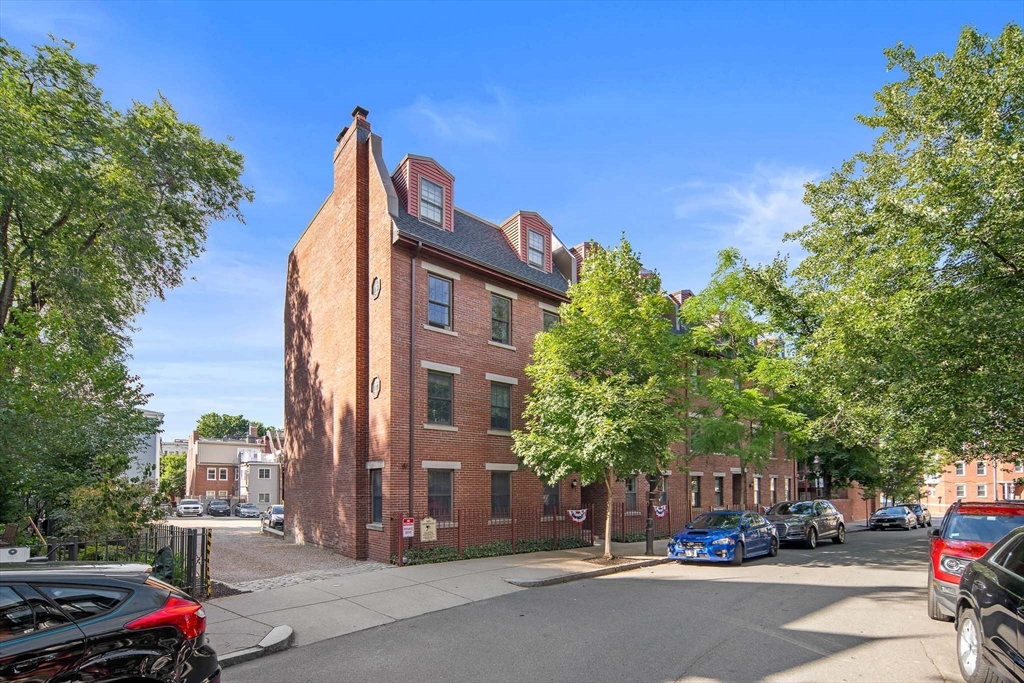 2 bed, 2 bath apartment for rent at 1 Devens St Unit 3, Charlestown — photo 16 of 18
