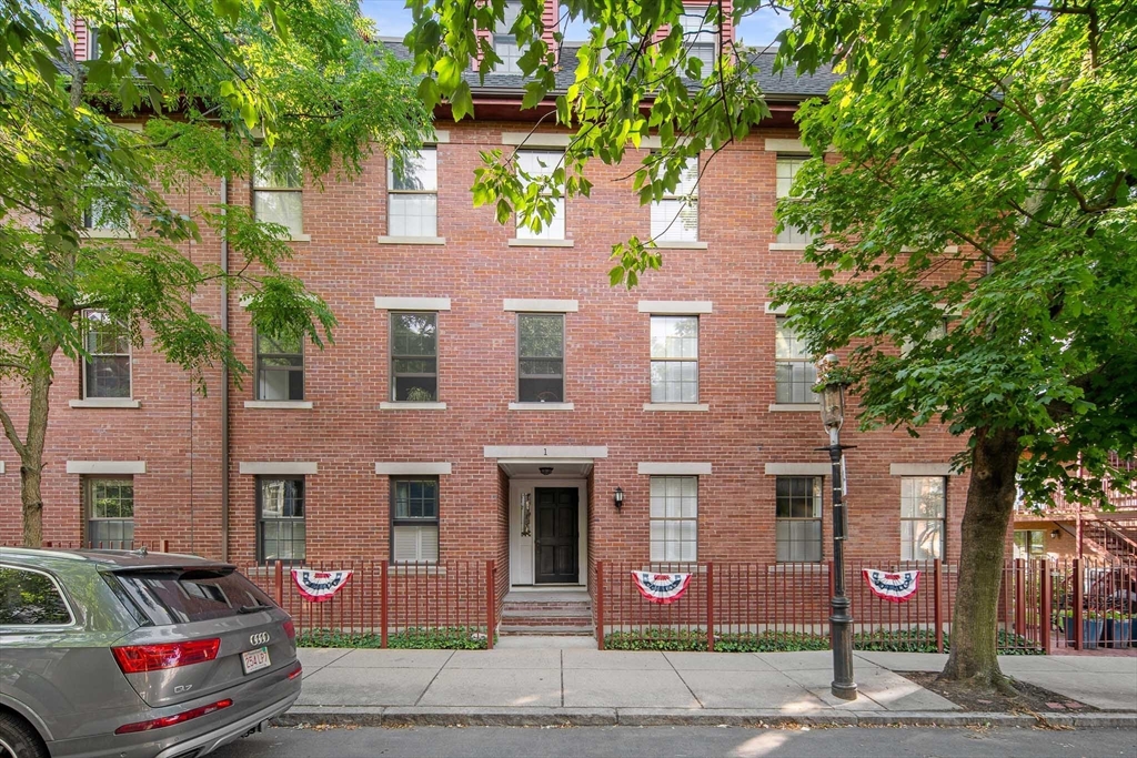 2 bed, 2 bath apartment for rent at 1 Devens St Unit 3, Charlestown — photo 17 of 18