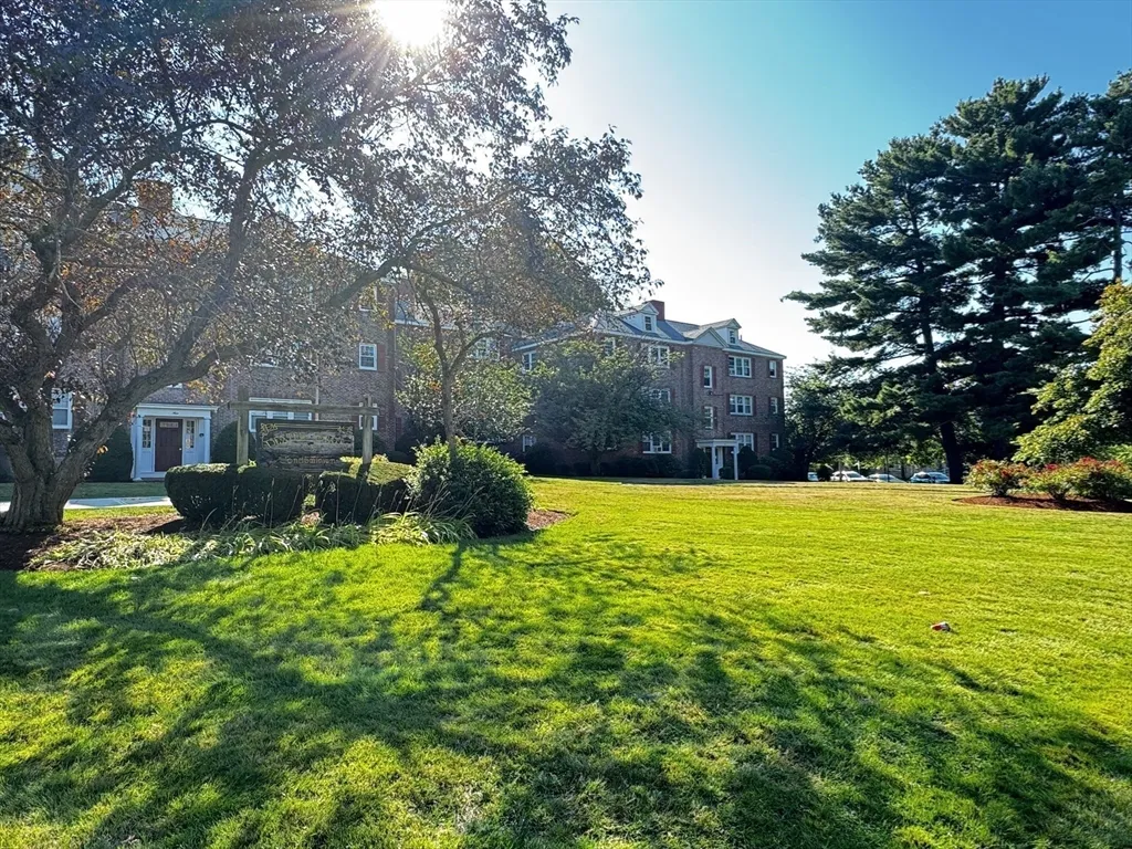 2 bed, 1 bath apartment for rent at 1 Dexter St Unit 5, Malden — photo 13 of 15