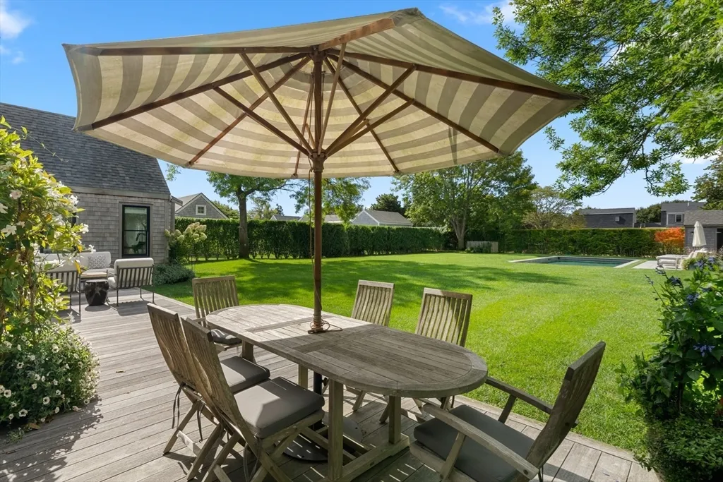 4 bed, 3 bath apartment for rent at 1 Doc Ryder, Nantucket — photo 30 of 42