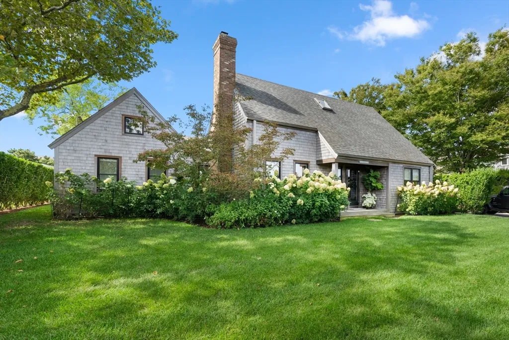4 bed, 3 bath apartment for rent at 1 Doc Ryder, Nantucket — photo 42 of 42