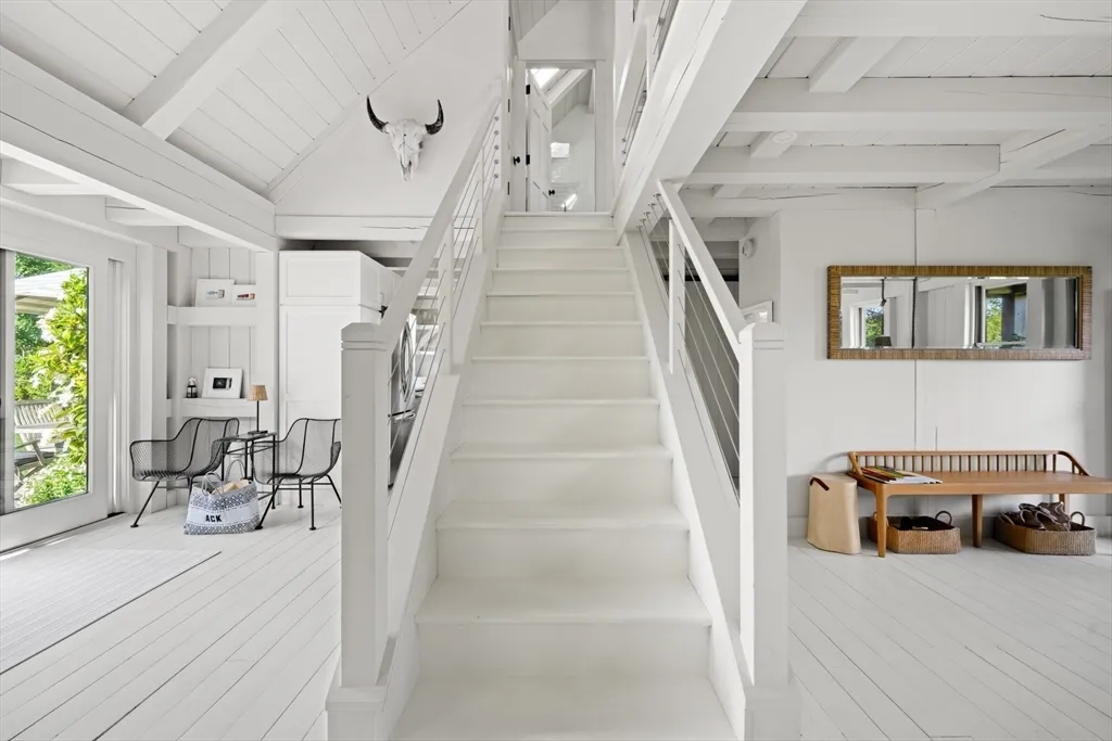 4 bed, 3 bath apartment for rent at 1 Doc Ryder, Nantucket — photo 8 of 42